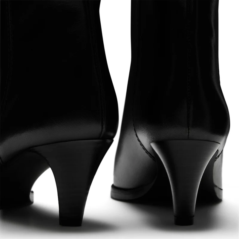 Isabel Bernard Bottes Louane en cuir de veau noir IB53009-001-37
