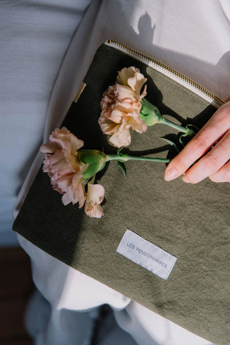 Grande pochette en toile de coton bio vert câpre