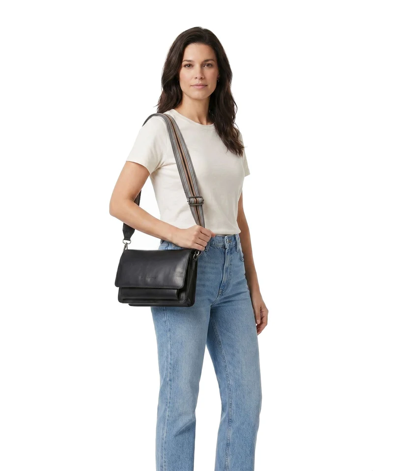 The Chesterfield Brand Wax Pull Up Cow Aviles Sac porté épaule black