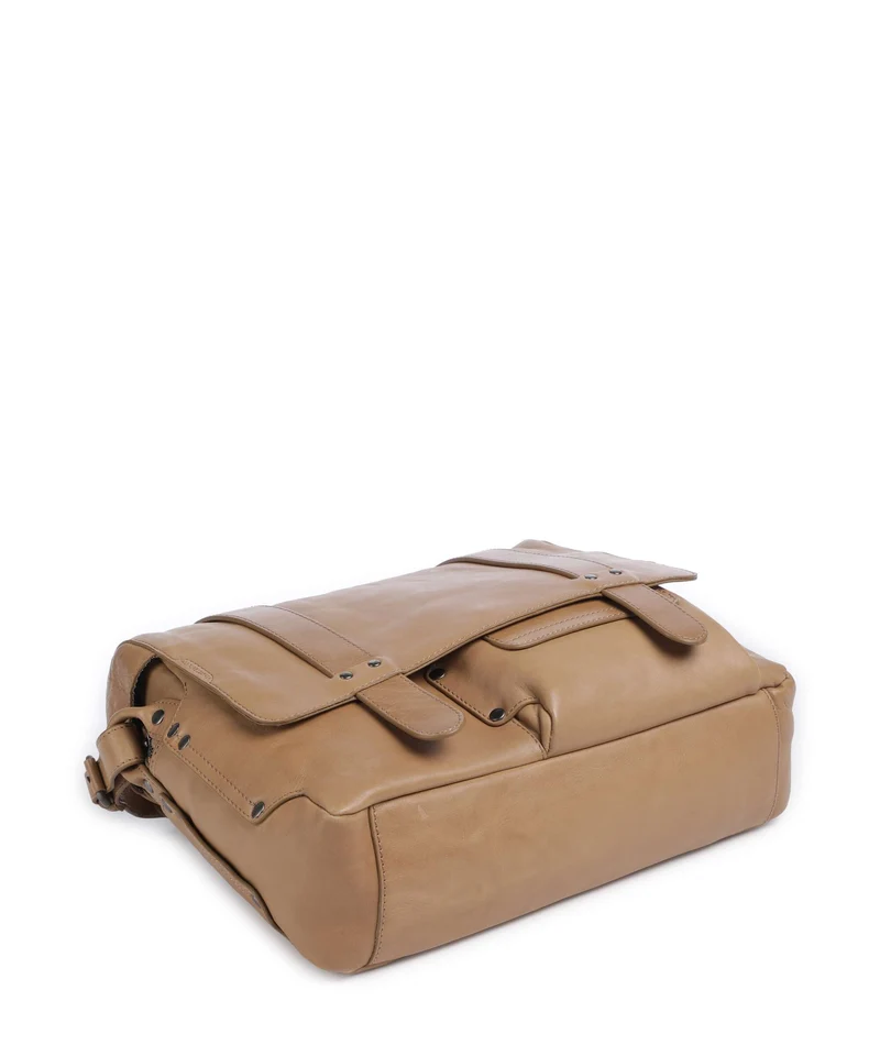 Aunts & Uncles Grandma's Luxury Club Mrs. Honey Pie Sac messager iced coffee