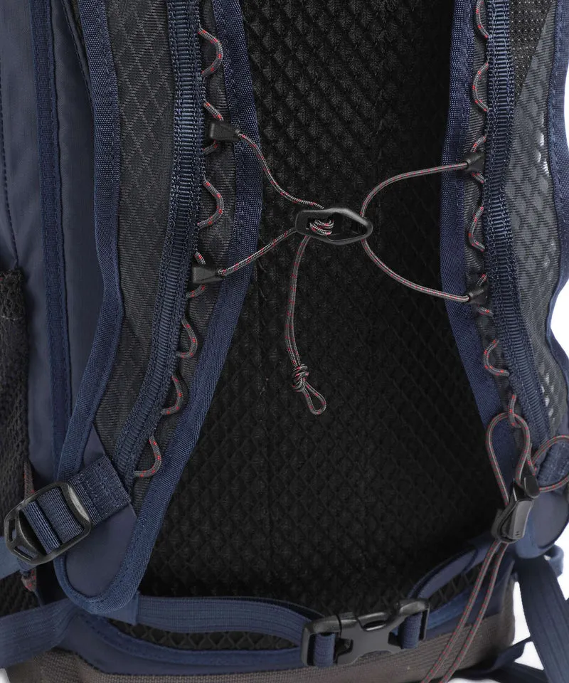 Klättermusen Fjörm 18 Sac à dos de trekking dark hights