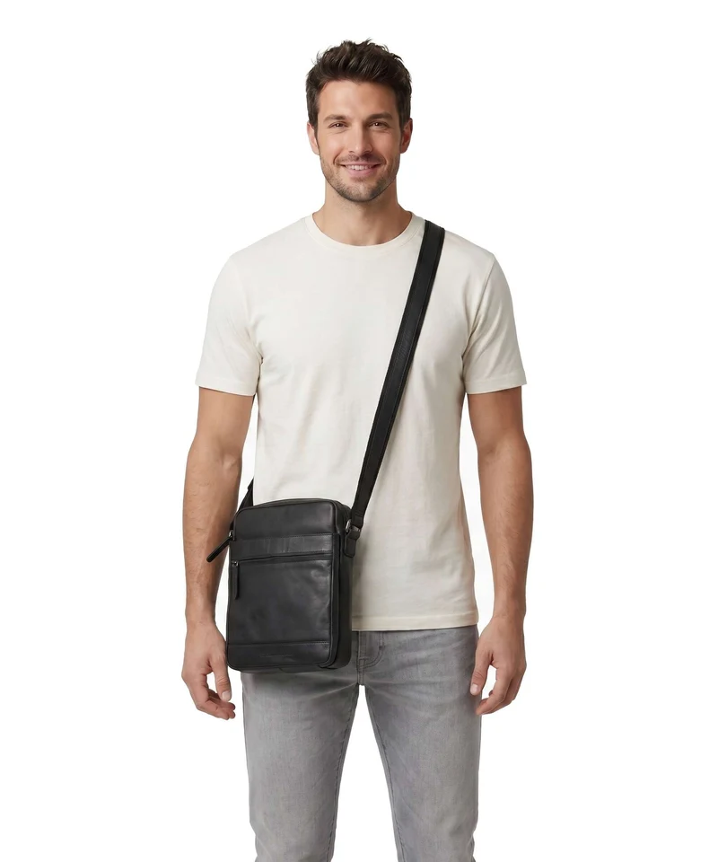 The Chesterfield Brand Wax Pull Up Cow Anzora Sac bandoulière black