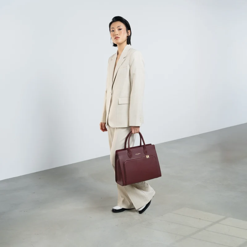 Isabel Bernard Honoré Nadine rouge bordeaux sac à main en cuir de veau avec compartiment pour ordinateur portable 13 pouces IB25110-052-13