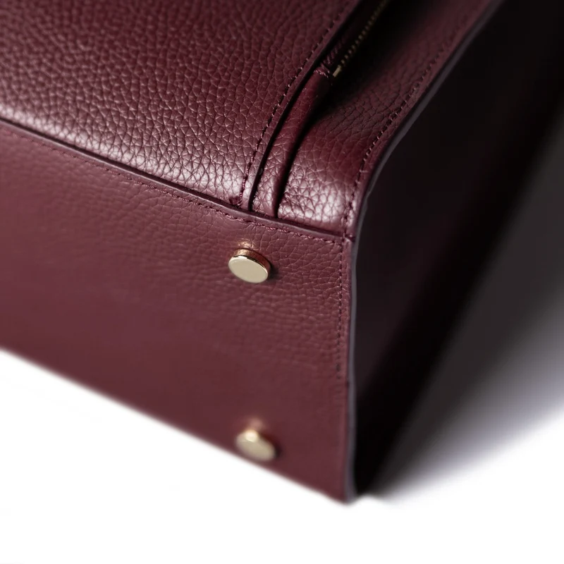 Isabel Bernard Honoré Nadine rouge bordeaux sac à main en cuir de veau avec compartiment pour ordinateur portable 13 pouces IB25110-052-13