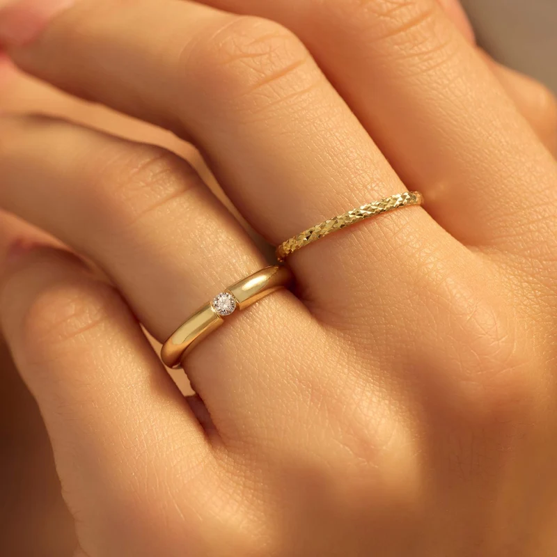 Beloro Jewels Bague Stella en or 9 carats avec zircone BO330034-48