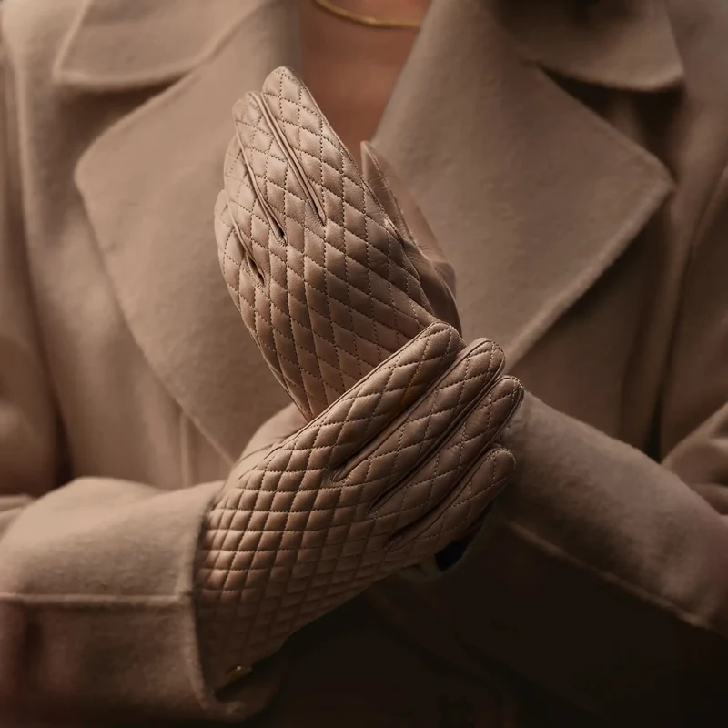 Isabel Bernard Honoré Rosette taupe goatskin leather gloves IB67002-378-7
