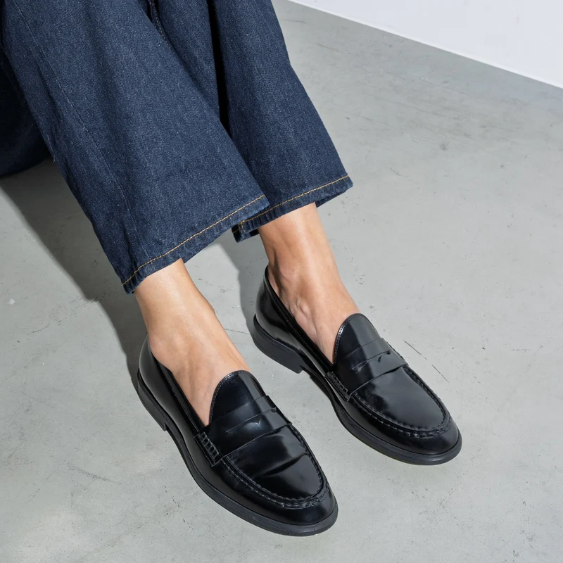 Isabel Bernard Vendôme Mocassins Blandine en cuir spazzolato noir IB51015-601-37