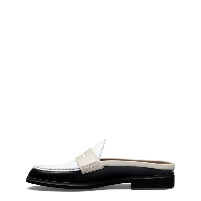 Isabel Bernard Vendôme Blandine mules en cuir de veau noir et blanc avec détails blancs IB51016-10170-35