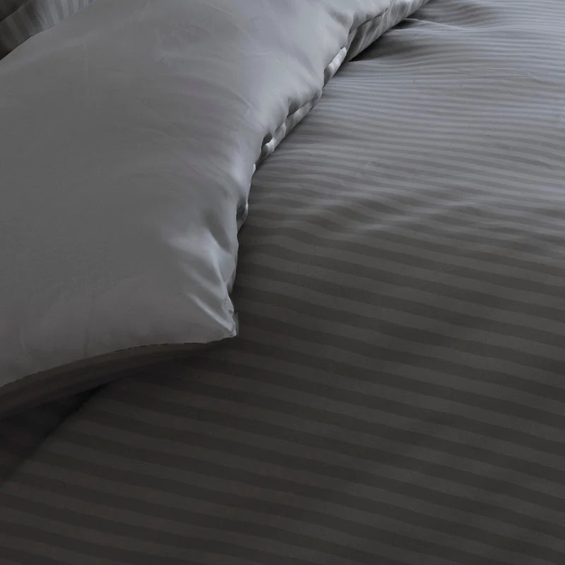 Housse de couette + taie(s) d'oreiller satin de coton - Rayure tissé gris foncé