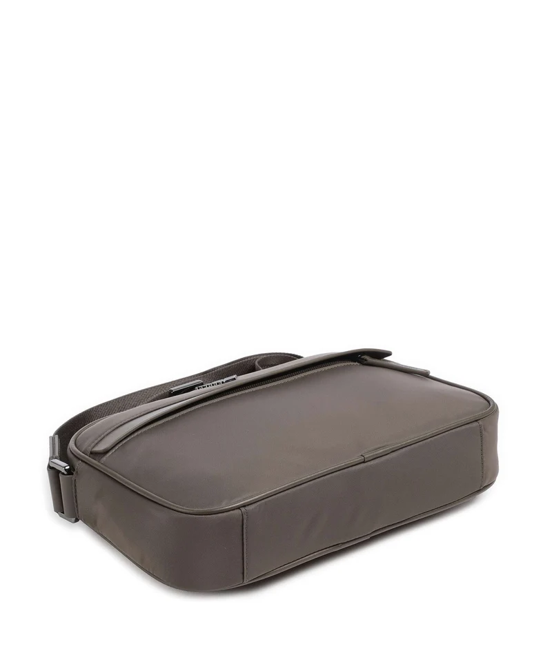 Emporio Armani Recycled Nylon Sac bandoulière major brown