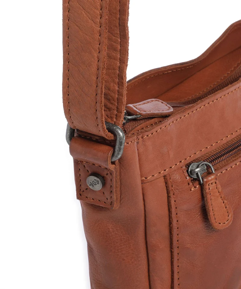 The Chesterfield Brand Washed Waxed Cow Aston Sac bandoulière cognac