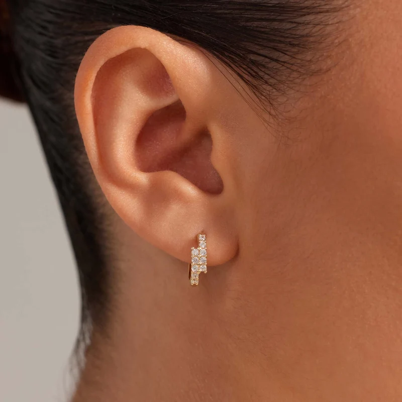 Beloro Jewels Monte Napoleone Joley créoles en or 9 carats avec pierres en zirconium (9,7 mm) BO360117