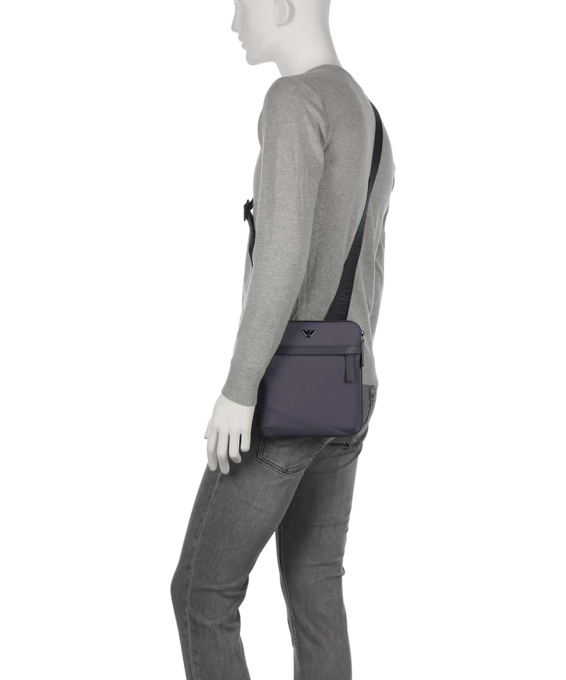 Emporio Armani Nylon Recycled Sac bandoulière blackened pearl